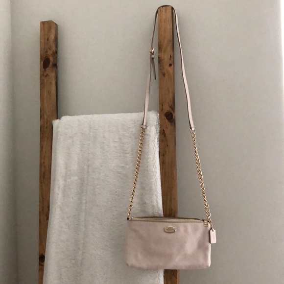Ivory Coach Crossbody - Picture 2 of 8